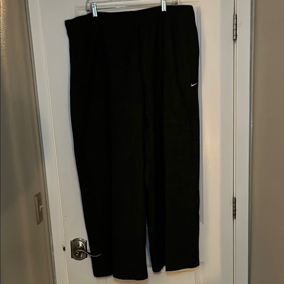 NWOT Dark Grey Nike Therma-Fit Sweatpants Men’s Size 1X - Picture 2 of 6